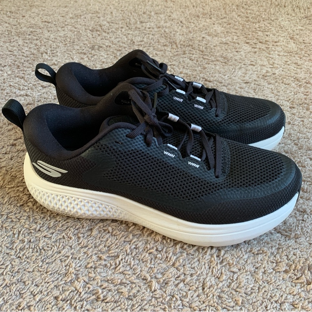 Skechers Sneakers Tennis Shoes GO RUN Supersonic Max Black Size 9.5 Running